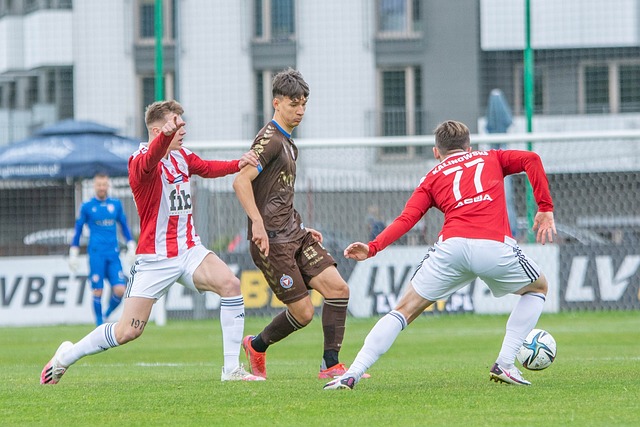 其他球员努 其他球员努